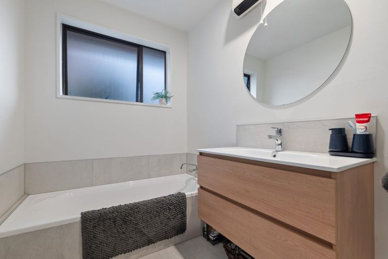 Photo of property in 1/49 Cowes Street, Avondale, Christchurch, 8061