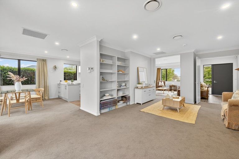 Photo of property in 75 Huntingdon Drive, Rangiora, 7400