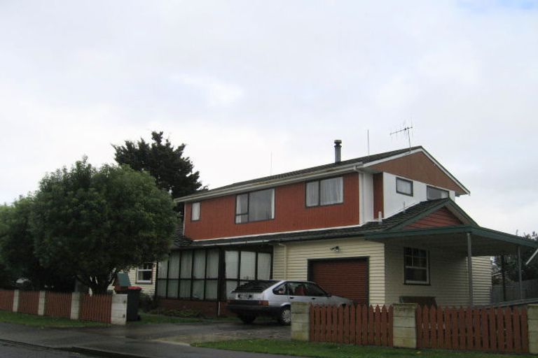 Photo of property in 202 Sunnybank Crescent, Camberley, Hastings, 4120