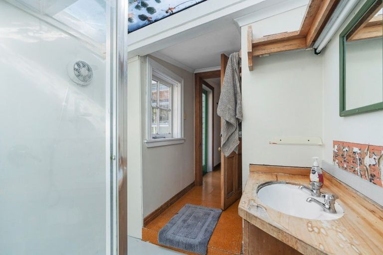 Photo of property in 131 Main Street, Greytown, 5712