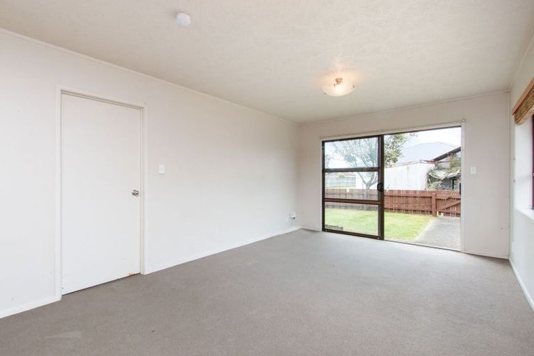 Photo of property in 2/6 Miami Street, Mangere East, Auckland, 2024