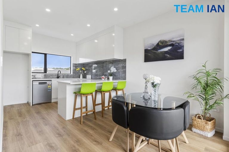 Photo of property in 1/68 Smythe Road, Henderson, Auckland, 0612