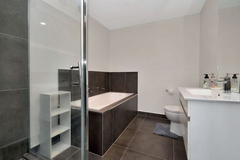 Photo of property in 120 Waekahu Road, Westgate, Auckland, 0814