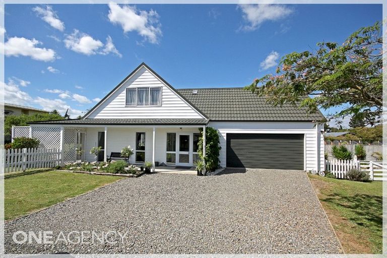 Photo of property in 14 Brown Street, Foxton, 4814