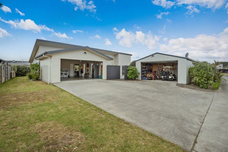 Photo of property in 123 Kelly Jade Avenue, Matarangi, Whitianga, 3592