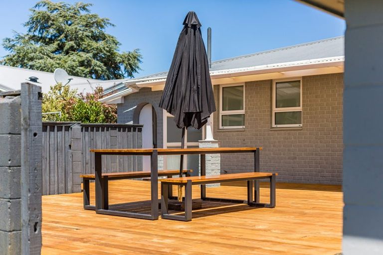 Photo of property in 20 Parenga Street, Wainuiomata, Lower Hutt, 5014