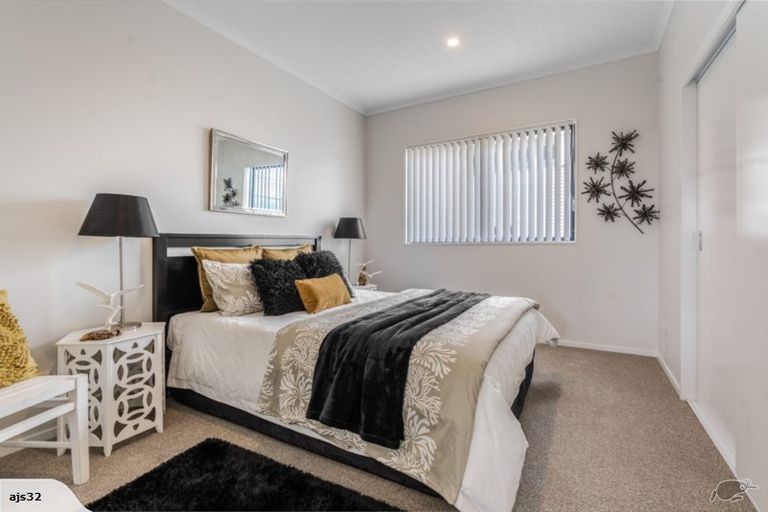 Photo of property in 2b Wesley Street, Devonport, Auckland, 0624