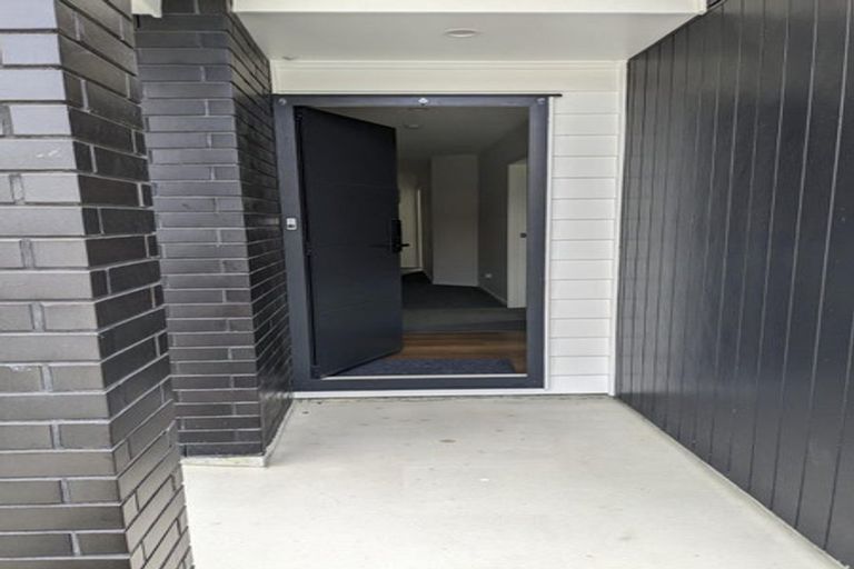 Photo of property in 20 Castletown Street, Wallaceville, Upper Hutt, 5018