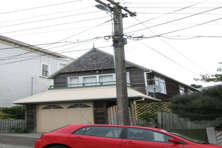 Photo of property in 12 Dawson Street, Berhampore, Wellington, 6023