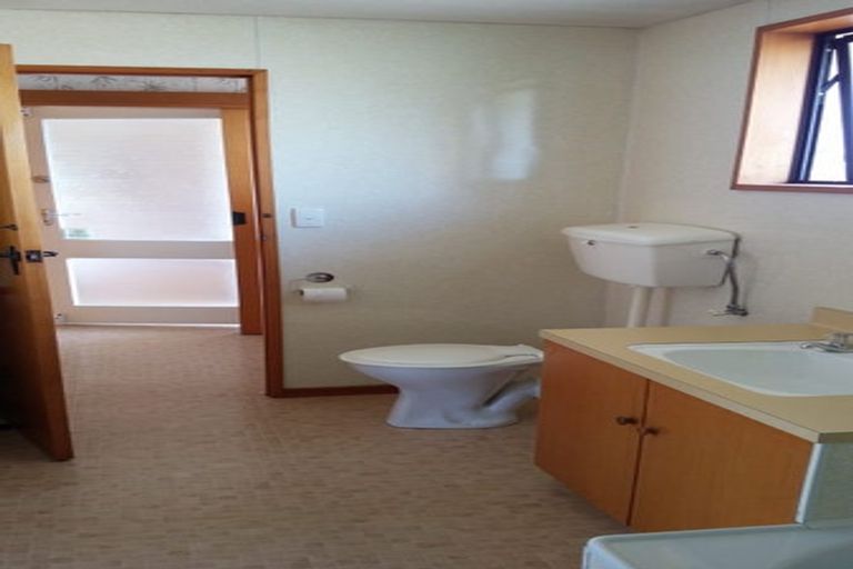 Photo of property in 6 Munro Street, Pleasant Point, 7903