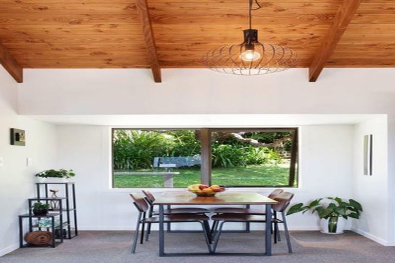 Photo of property in 15 Major Bridge Drive, Russell, 0272