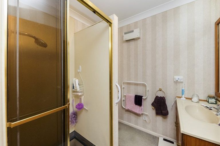 Photo of property in 4 Jensen Court, Hokowhitu, Palmerston North, 4410