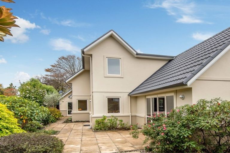 Photo of property in 43 Memorial Avenue, Ilam, Christchurch, 8053