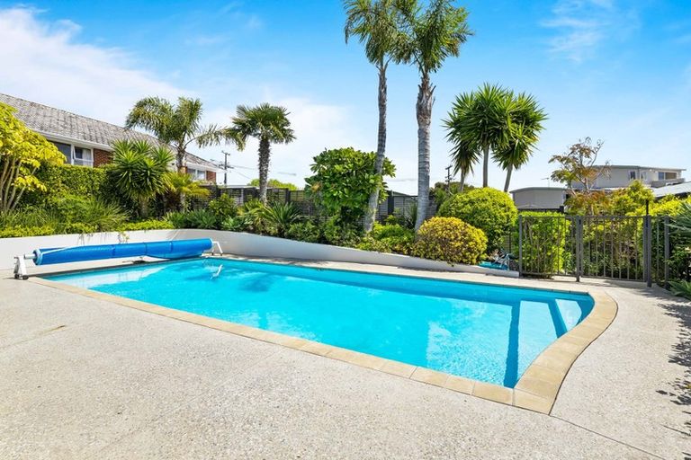 Photo of property in 22a Eastcliffe Road, Castor Bay, Auckland, 0620