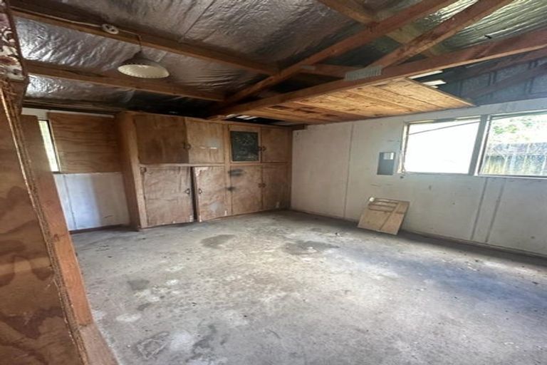 Photo of property in 14 Pukeroa Place, Papakura, 2110