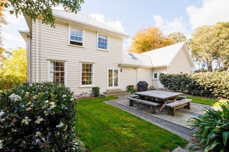 Photo of property in 20 Homestead Lane, Fitzherbert, Palmerston North, 4471