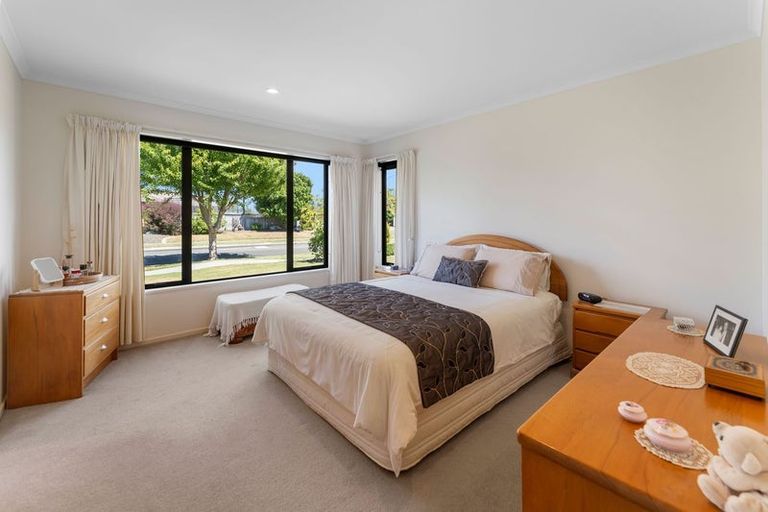 Photo of property in 38 Hollybush Drive, Brightwater, 7022