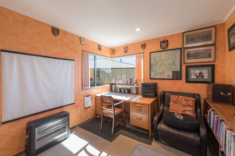 Photo of property in 11 Cresswell Place, Richmond, 7020