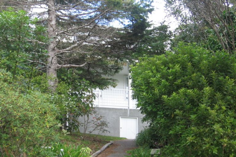 Photo of property in 2 Lynmouth Avenue, Karori, Wellington, 6012