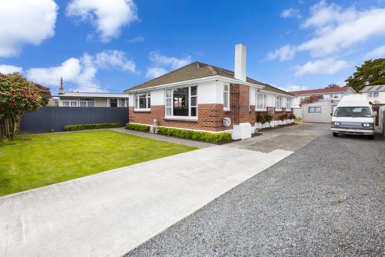Photo of property in 61 Hikurangi Street, Trentham, Upper Hutt, 5018
