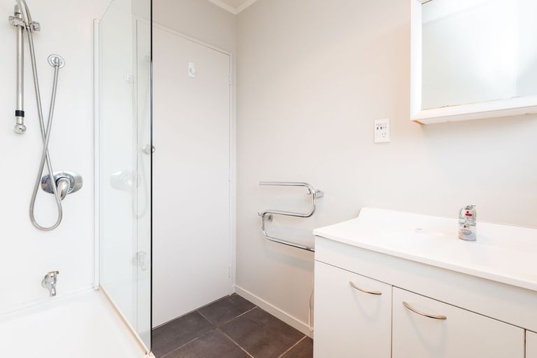 Photo of property in 20a Jupiter Street, Milson, Palmerston North, 4414