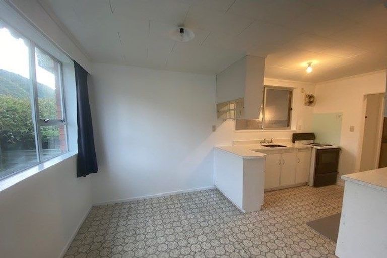 Photo of property in 1 Fremont Grove, Totara Park, Upper Hutt, 5018