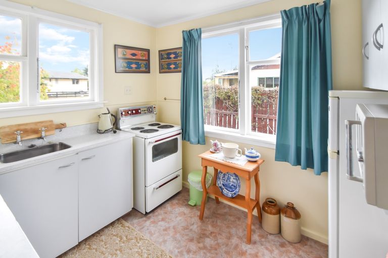 Photo of property in 8 Black Peak Road, Omarama, 9412