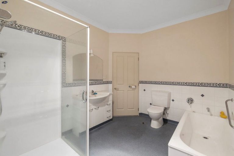 Photo of property in 24 Rutherford Street, Otumoetai, Tauranga, 3110