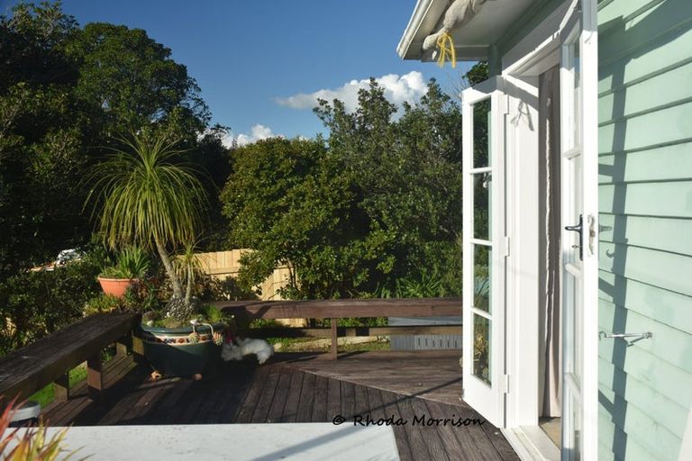 Photo of property in 46 Sandy Beach Road, Tinopai, Matakohe, 0593