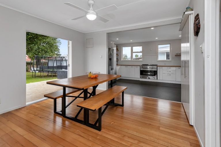 Photo of property in 17 Meadow Park Crescent, Tikipunga, Whangarei, 0112