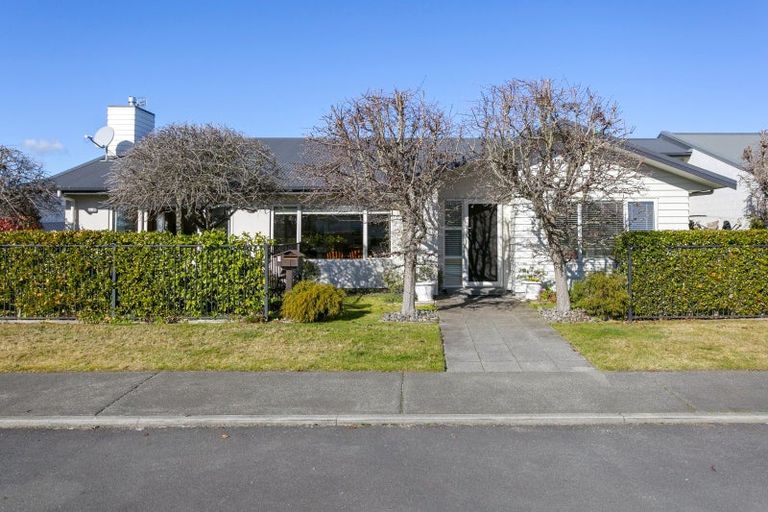 Photo of property in 1 Noumea Drive, Rangatira Park, Taupo, 3330