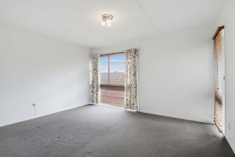 Photo of property in 1/146 Victoria Avenue, Hokowhitu, Palmerston North, 4410