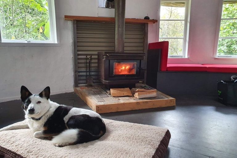 Photo of property in 4 Te Pahi River Drive, Paparoa, Maungaturoto, 0583