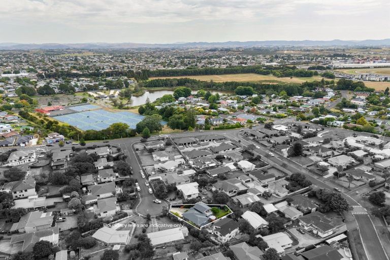 Photo of property in 11 Westney Place, Forest Lake, Hamilton, 3200