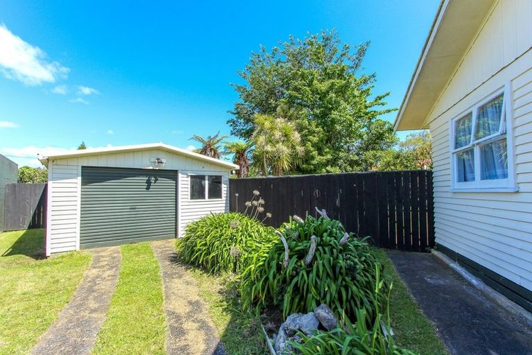 Photo of property in 14 Totaravale Street, Pukehangi, Rotorua, 3015