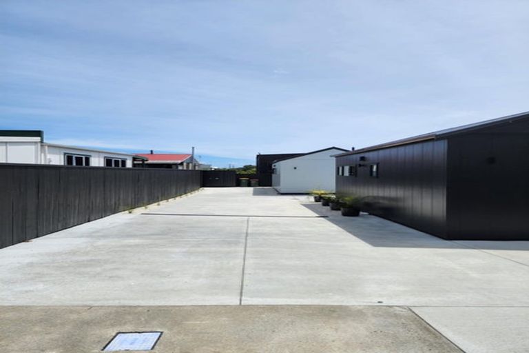 Photo of property in 140a Ngamotu Road, Spotswood, New Plymouth, 4310