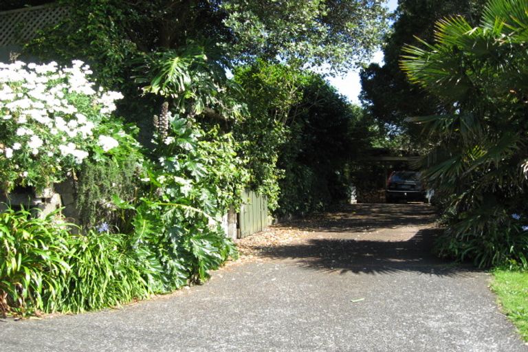 Photo of property in 2/9 Hastie Avenue, Mangere Bridge, Auckland, 2022