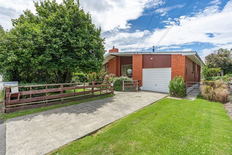 Photo of property in 21 Carlyle Road, Mosgiel, 9024