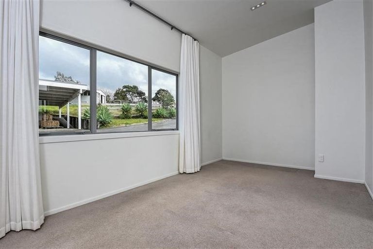 Photo of property in 151 Puke Road, Kumeu, 0891