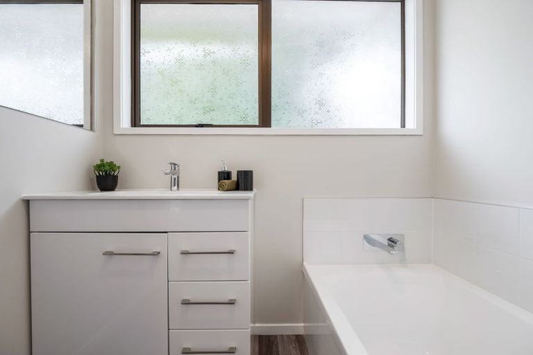 Photo of property in 69 Totara Drive, Pukete, Hamilton, 3200