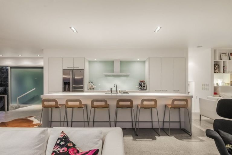 Photo of property in 39 Taumata Road, Omaha, 0986