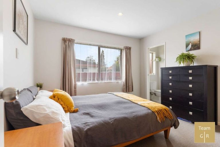 Photo of property in 15a Youngs Road, Papakura, 2110