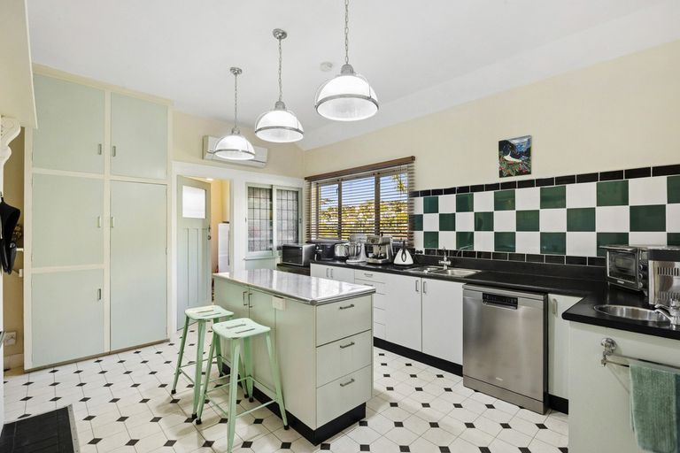 Photo of property in 217 Musselburgh Rise, Andersons Bay, Dunedin, 9013