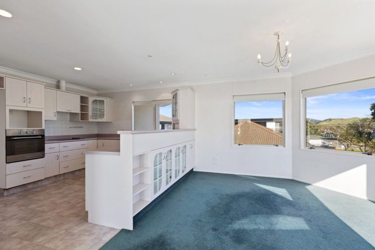 Photo of property in 6a Pacific View Road, Papamoa Beach, Papamoa, 3118