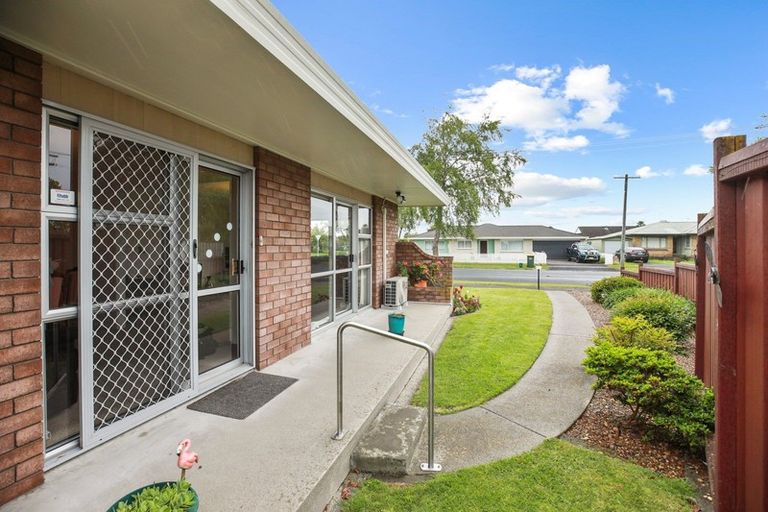 Photo of property in 14 Hilton Road, St Andrews, Hamilton, 3200