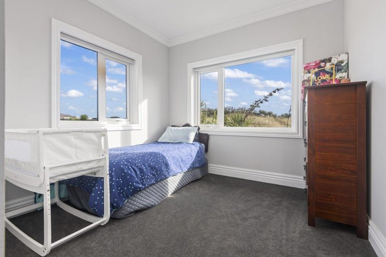 Photo of property in 52 Highland View Drive, Tokomaru, Palmerston North, 4474