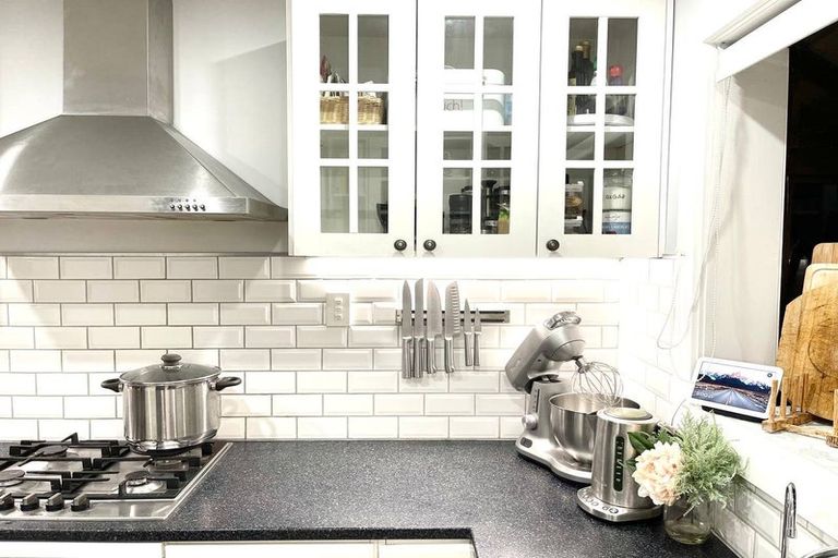 Photo of property in 2/12 Norfolk Street, Regent, Whangarei, 0112