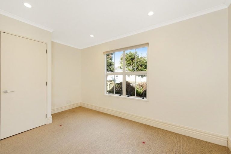 Photo of property in 11/5 Malcolm Lane, Thorndon, Wellington, 6011