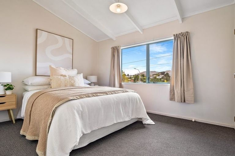 Photo of property in 2/35 Station Road, Te Kamo, Whangarei, 0112