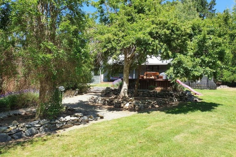 Photo of property in 2123 Fairlie Tekapo Road, Burkes Pass, Fairlie, 7987